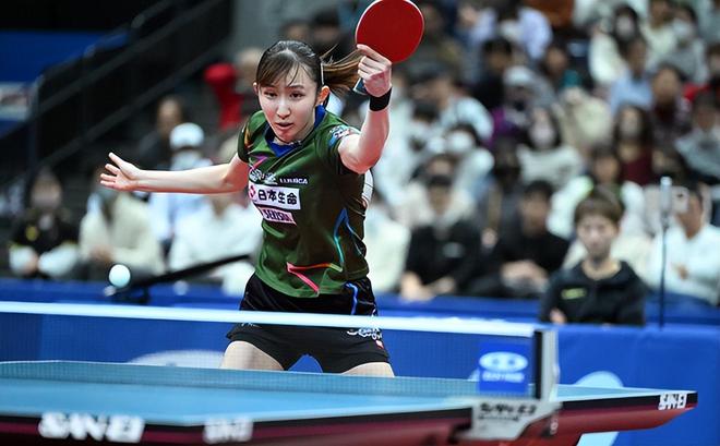 在赛场上展 在赛场上展